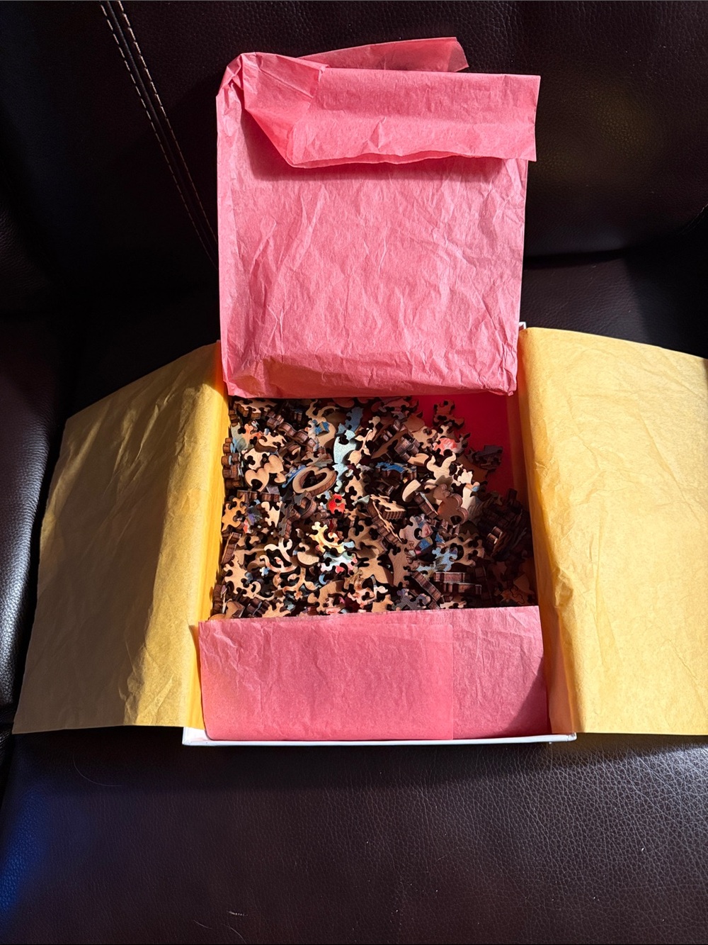 Liberty To My Valentine Wooden Jigsaw Puzzle 287 Pieces  Tissue-Lined Box. - Picture 3 of 5